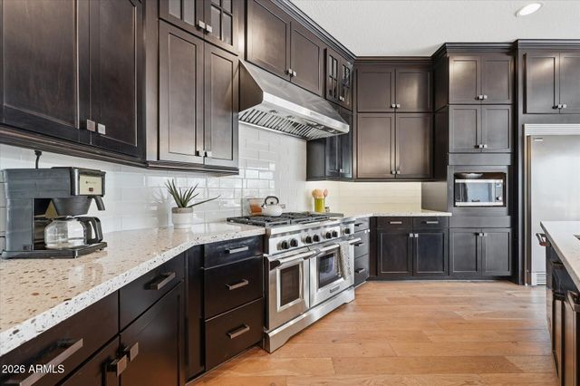 4254 E VALENCIA Drive, Phoenix, AZ 85042