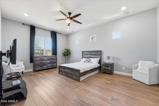 4254 E VALENCIA Drive, Phoenix, AZ 85042