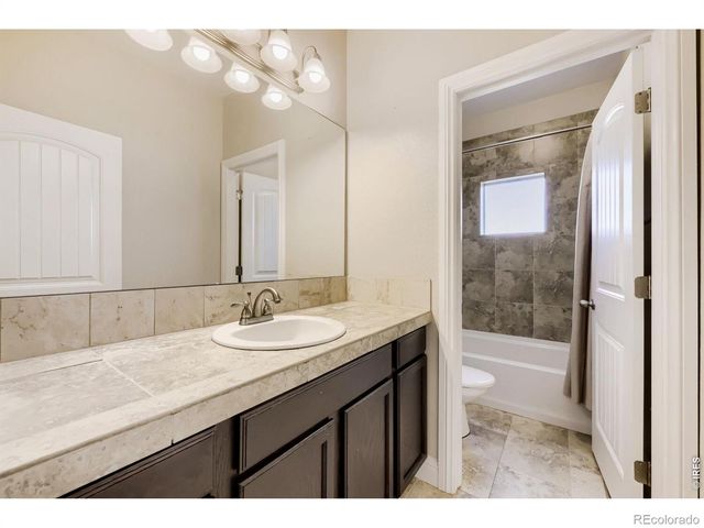 33993 E 142nd Place, Hudson, CO 80642