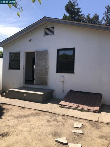 514 Soto Street, Martinez, CA 94553