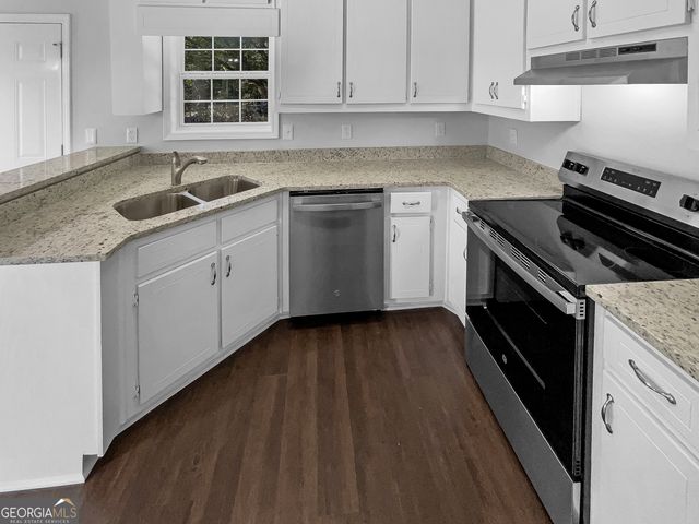 5049 Holly Hock Drive, Flowery Branch, GA 30542