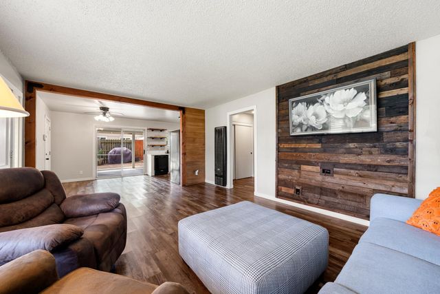 5755 Hesper Way, Carmichael, CA 95608