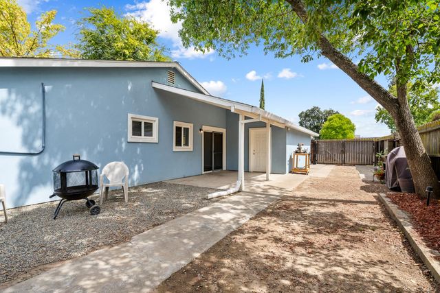 5755 Hesper Way, Carmichael, CA 95608