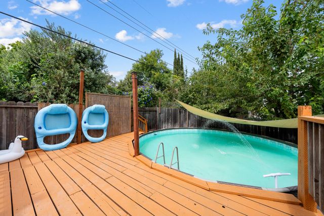 5755 Hesper Way, Carmichael, CA 95608