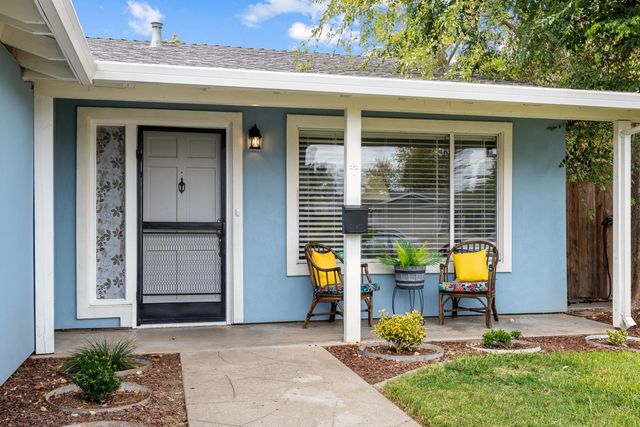 5755 Hesper Way, Carmichael, CA 95608