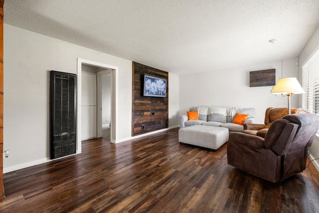 5755 Hesper Way, Carmichael, CA 95608