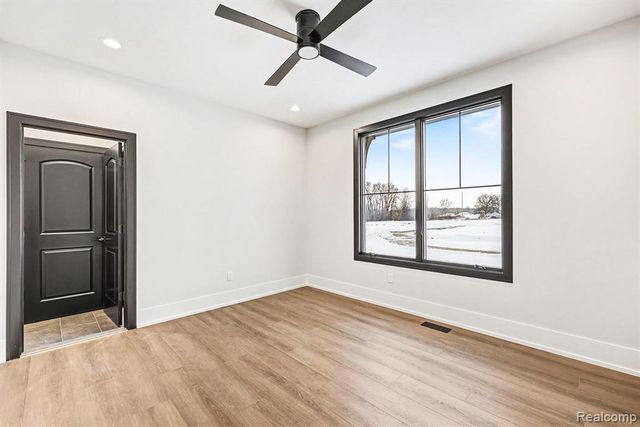13268 Cousins Court, Washington, MI 48094