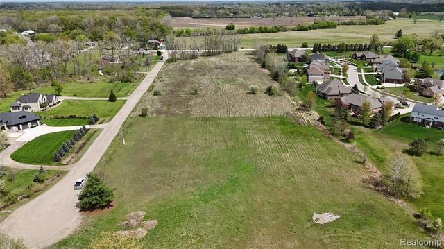 13268 Cousins Court, Washington, MI 48094