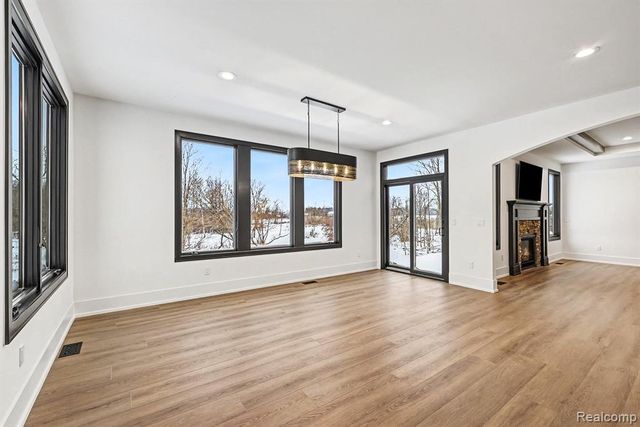 13268 Cousins Court, Washington, MI 48094