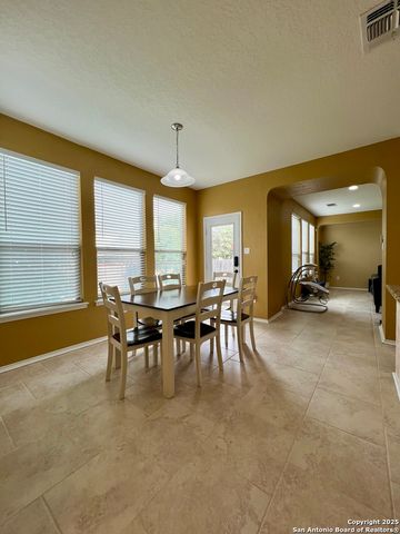 7623 Eagle Park Dr, San Antonio, TX 78250