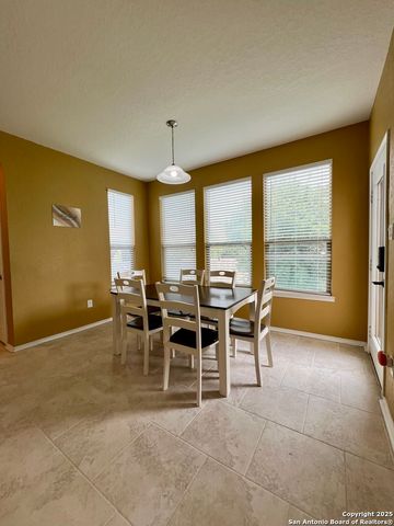 7623 Eagle Park Dr, San Antonio, TX 78250