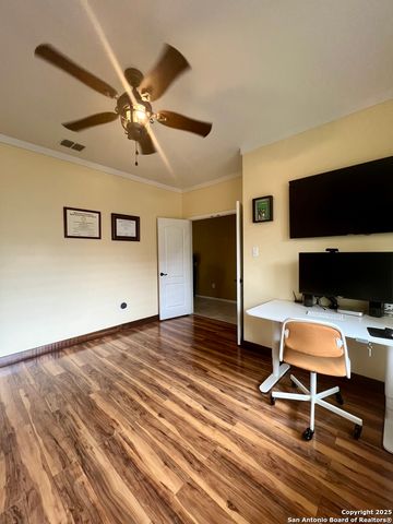 7623 Eagle Park Dr, San Antonio, TX 78250