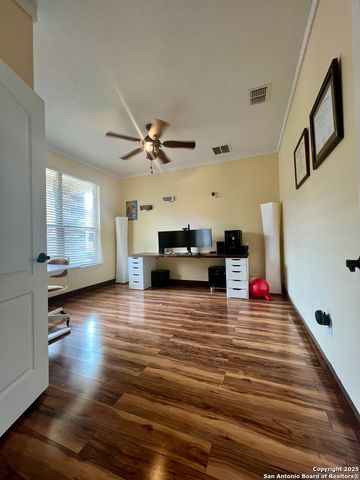 7623 Eagle Park Dr, San Antonio, TX 78250