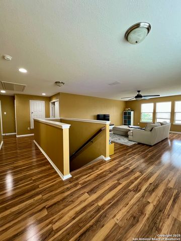 7623 Eagle Park Dr, San Antonio, TX 78250
