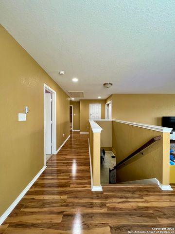 7623 Eagle Park Dr, San Antonio, TX 78250