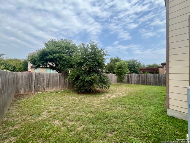 7623 Eagle Park Dr, San Antonio, TX 78250