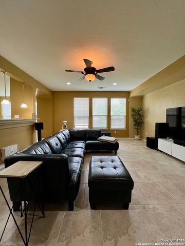 7623 Eagle Park Dr, San Antonio, TX 78250