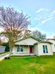 212 N 19th Ave., Hattiesburg, MS 39401