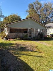 321 AVONDALE AVENUE, Sylacauga, AL 35150