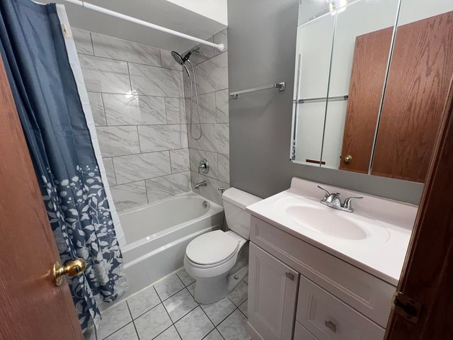7109 Laverne Lane 2A, Tinley Park, IL 60477