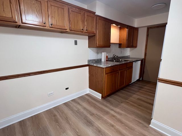 7109 Laverne Lane 2A, Tinley Park, IL 60477