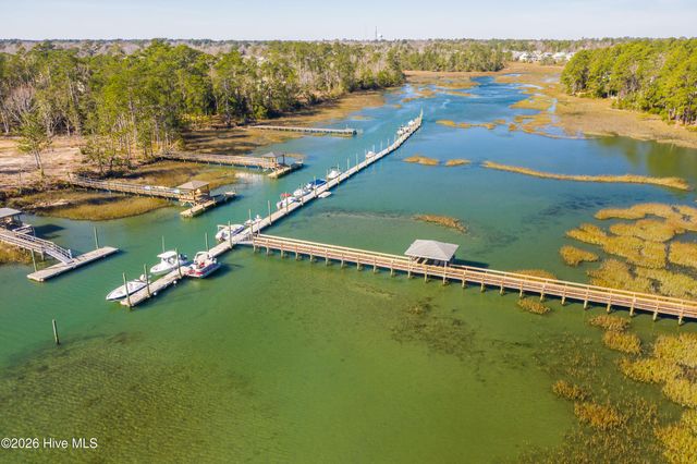814 Oyster Point Drive, Wilmington, NC 28411