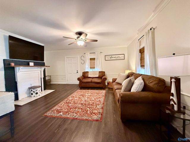 63 Cain Road, Somerville, AL 35670