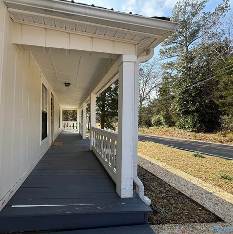 63 Cain Road, Somerville, AL 35670