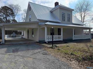 63 Cain Road, Somerville, AL 35670