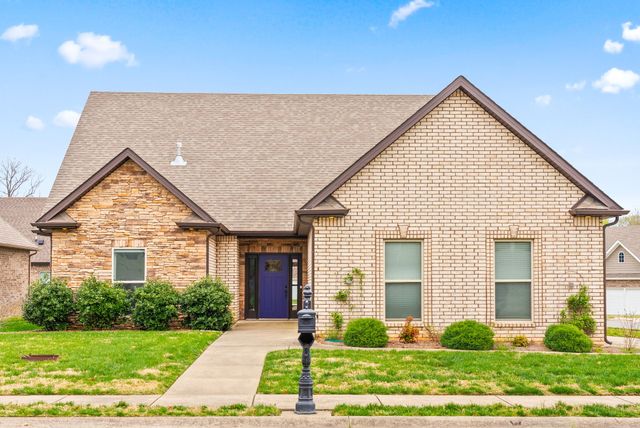 182 Dorchester Cir, Clarksville, TN 37043