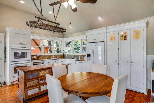 101 Landa, Boerne, TX 78006