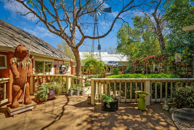 101 Landa, Boerne, TX 78006