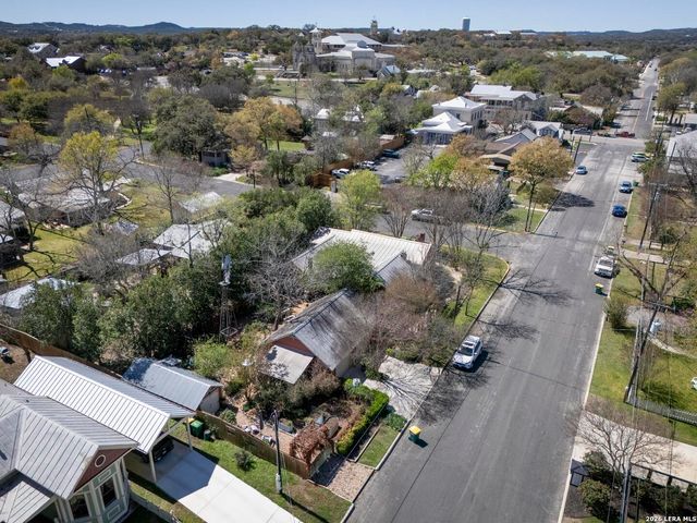 101 Landa, Boerne, TX 78006