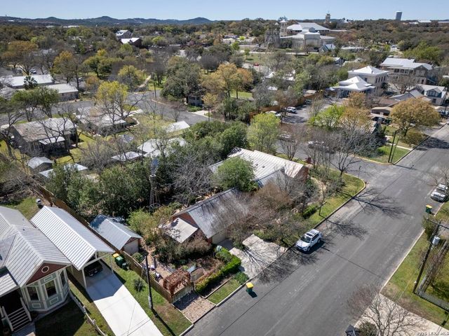 101 Landa, Boerne, TX 78006