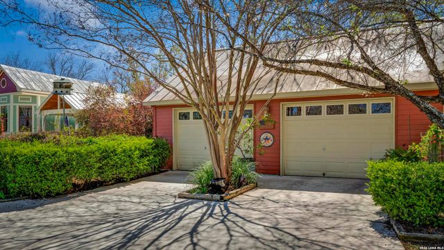 101 Landa, Boerne, TX 78006