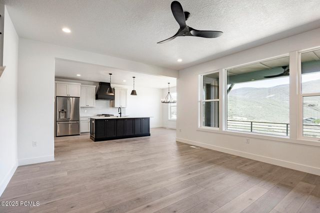 428 W Ascent Drive, Hideout, UT 84036
