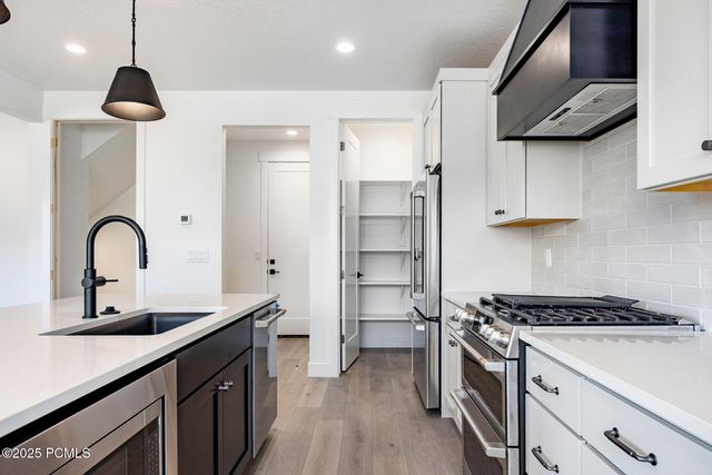 428 W Ascent Drive, Hideout, UT 84036