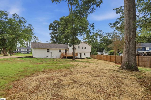 401 Clarendon Drive, Easley, SC 29642