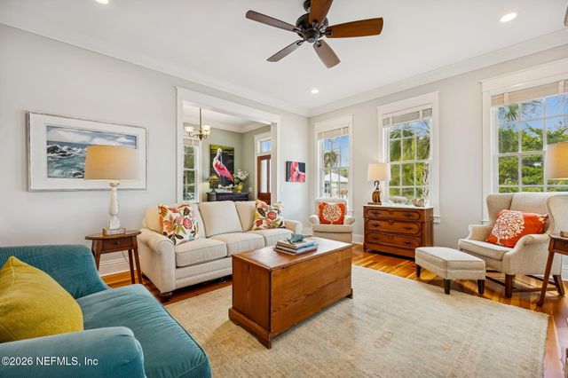 1102 LADIES Street, Fernandina Beach, FL 32034