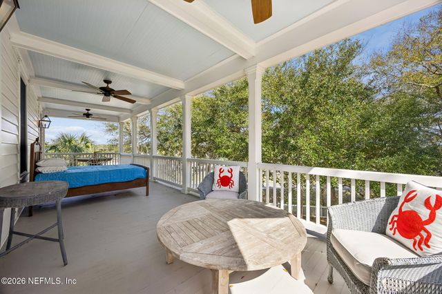 1102 LADIES Street, Fernandina Beach, FL 32034