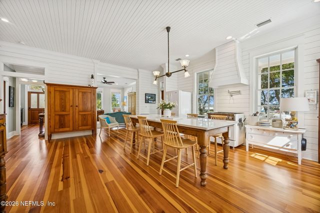 1102 LADIES Street, Fernandina Beach, FL 32034