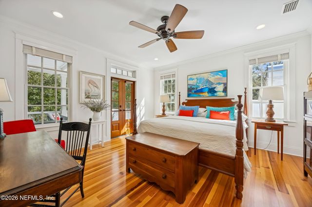 1102 LADIES Street, Fernandina Beach, FL 32034