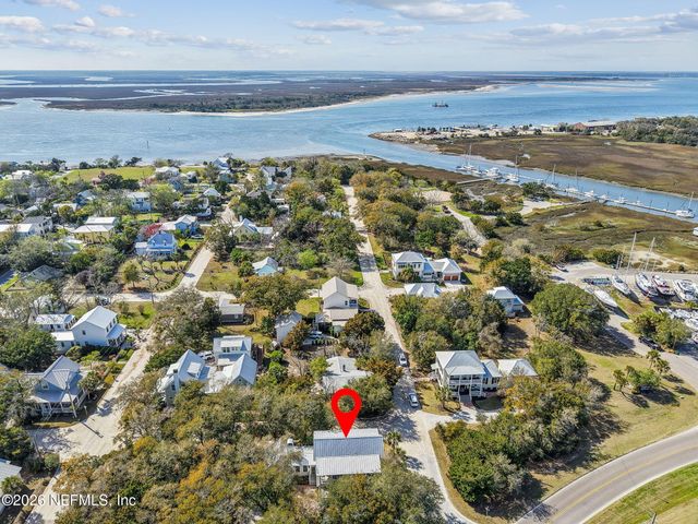 1102 LADIES Street, Fernandina Beach, FL 32034