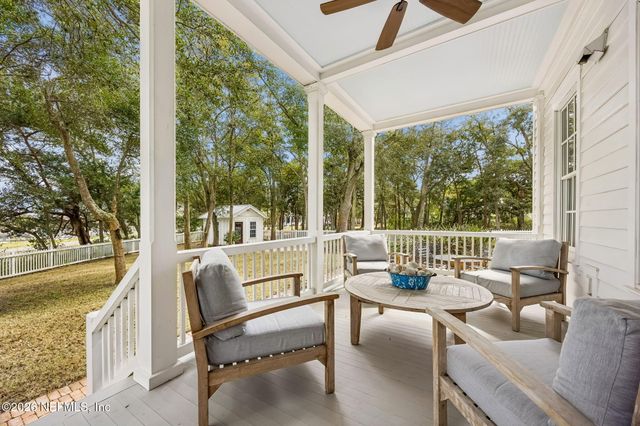 1102 LADIES Street, Fernandina Beach, FL 32034