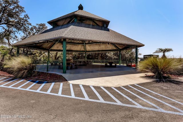 1102 LADIES Street, Fernandina Beach, FL 32034