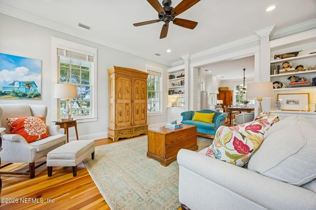 1102 LADIES Street, Fernandina Beach, FL 32034