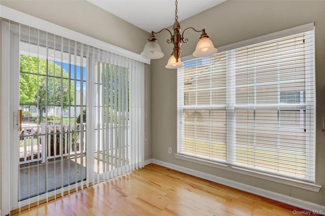 4 Oakhurst Court, Mount Sinai, NY 11766