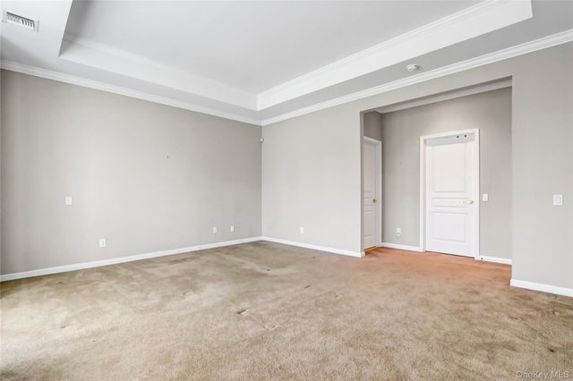 4 Oakhurst Court, Mount Sinai, NY 11766