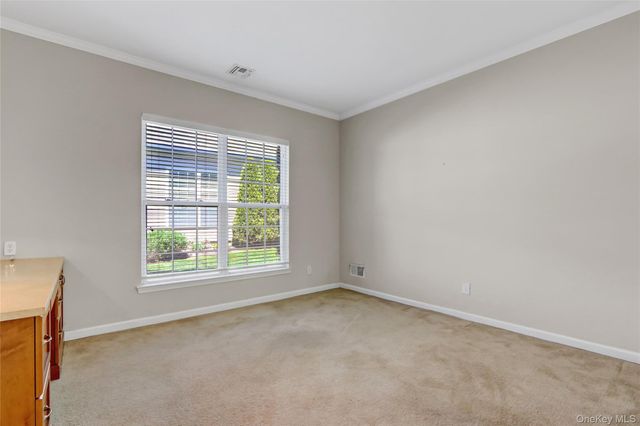 4 Oakhurst Court, Mount Sinai, NY 11766