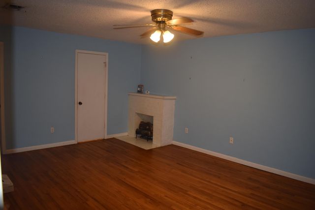 117 NW Baker Avenue, Fort Walton Beach, FL 32548